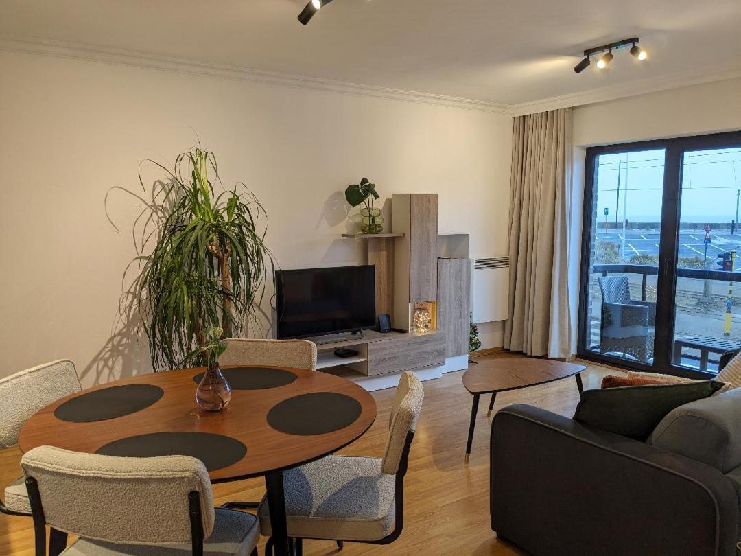 Vista Linda, Leuk Appartement Vlak Bij Zeedijk En Strand Ostend Exterior photo